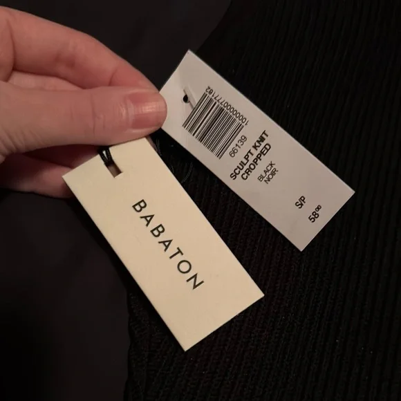 Babaton Black Ribbed Sleeveless Crop Tank Top - Picture 2 of 3